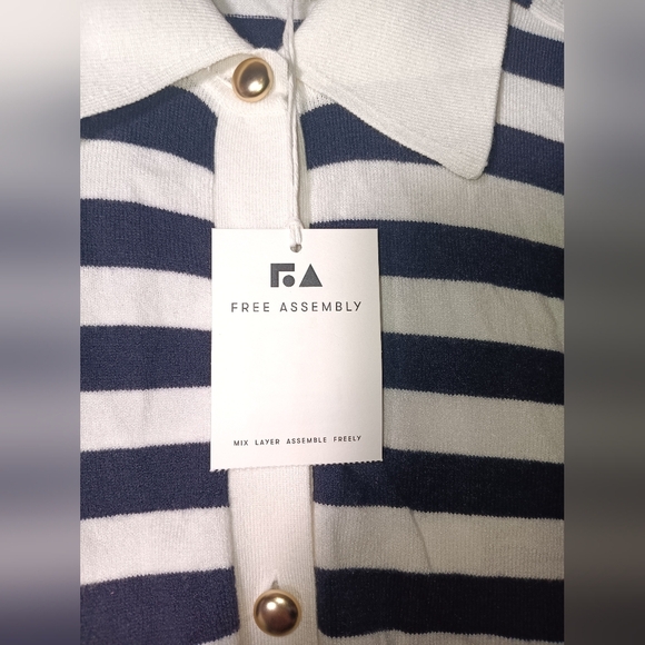 Free Assembly AseNavy and White Striped Cardigan - Picture 2 of 7